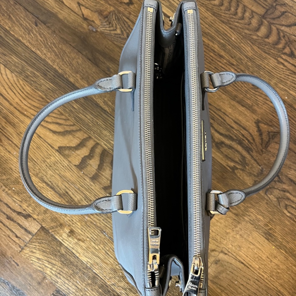 Medium Double Zip Prada - image 4